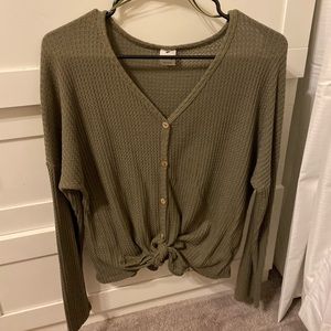 Olive green knitted long sleeve